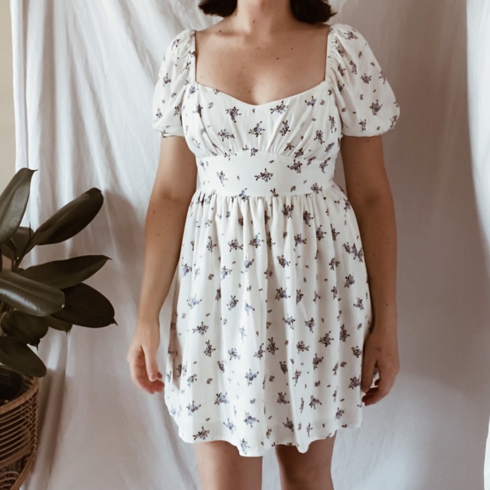Flower print puff sleeve dress 💙